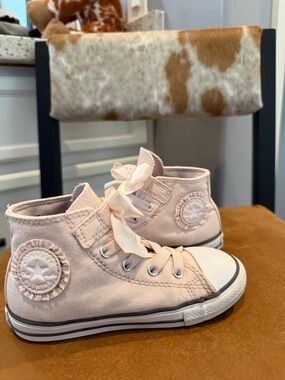 Converse Kids Light Pink High-Top Canvas Sneakers with Bow